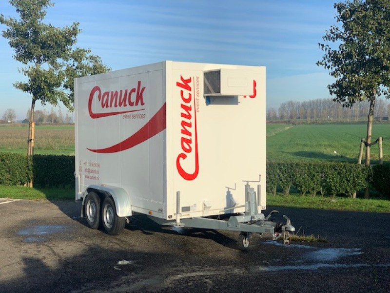 Cooling trailer